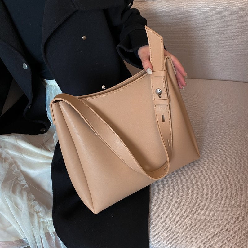 One Shoulder Large Capacity Simple Bucket Bag