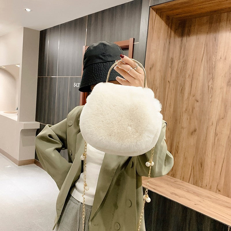 Women's Fashionable Elegant Pearl Chain Handbag