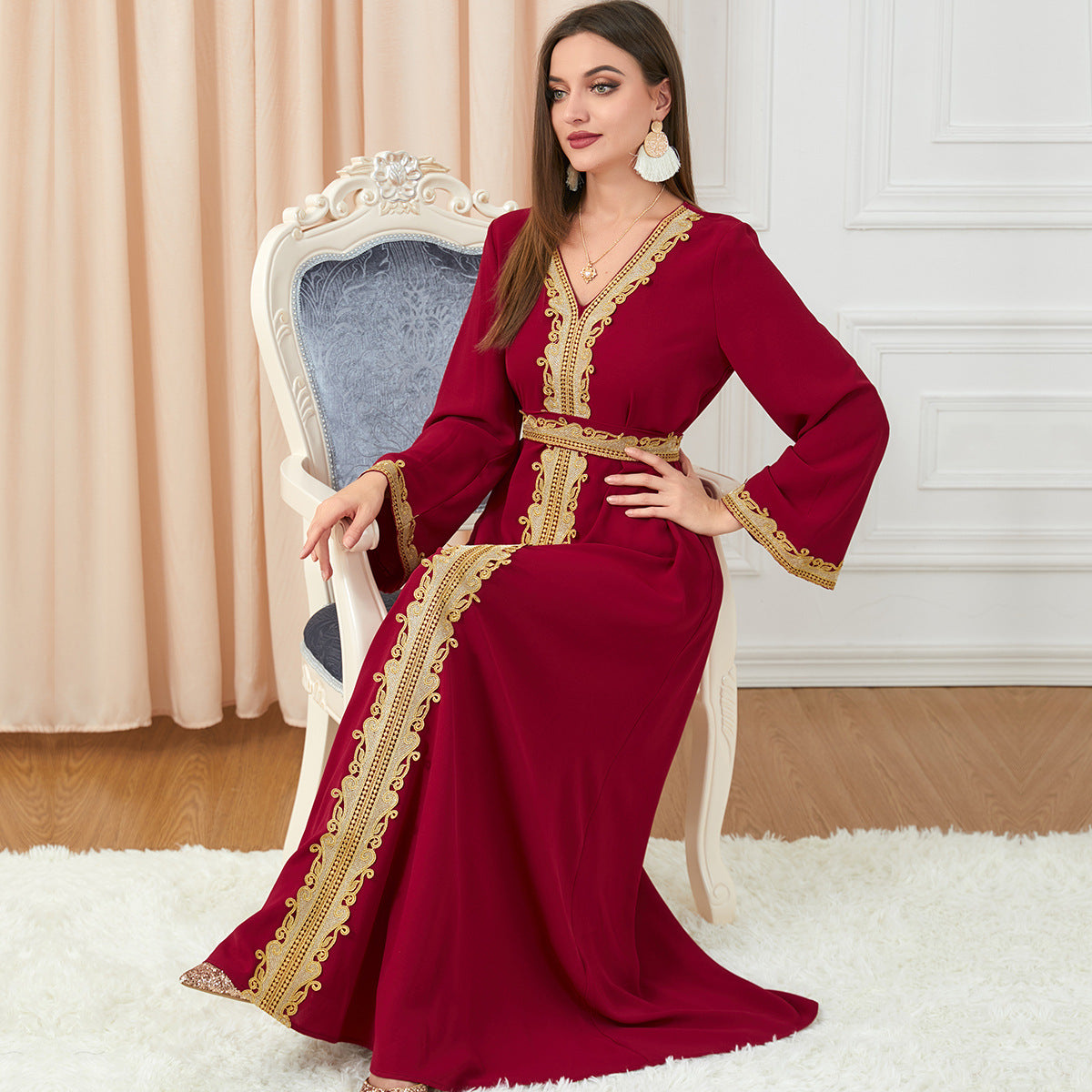 Arabian Women's Temperament Fashion Solid Color Stitching Embroidery Long-sleeved Dress