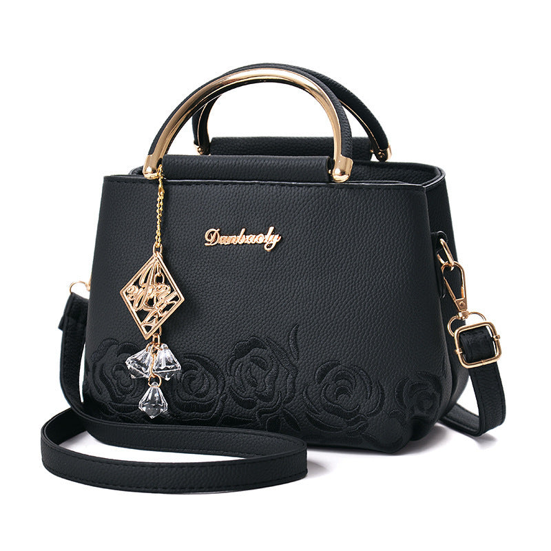 Embroider line embroidery PU handbag is superior direct selling chun xia fashionable new iron wrapped handbag party a undertakes