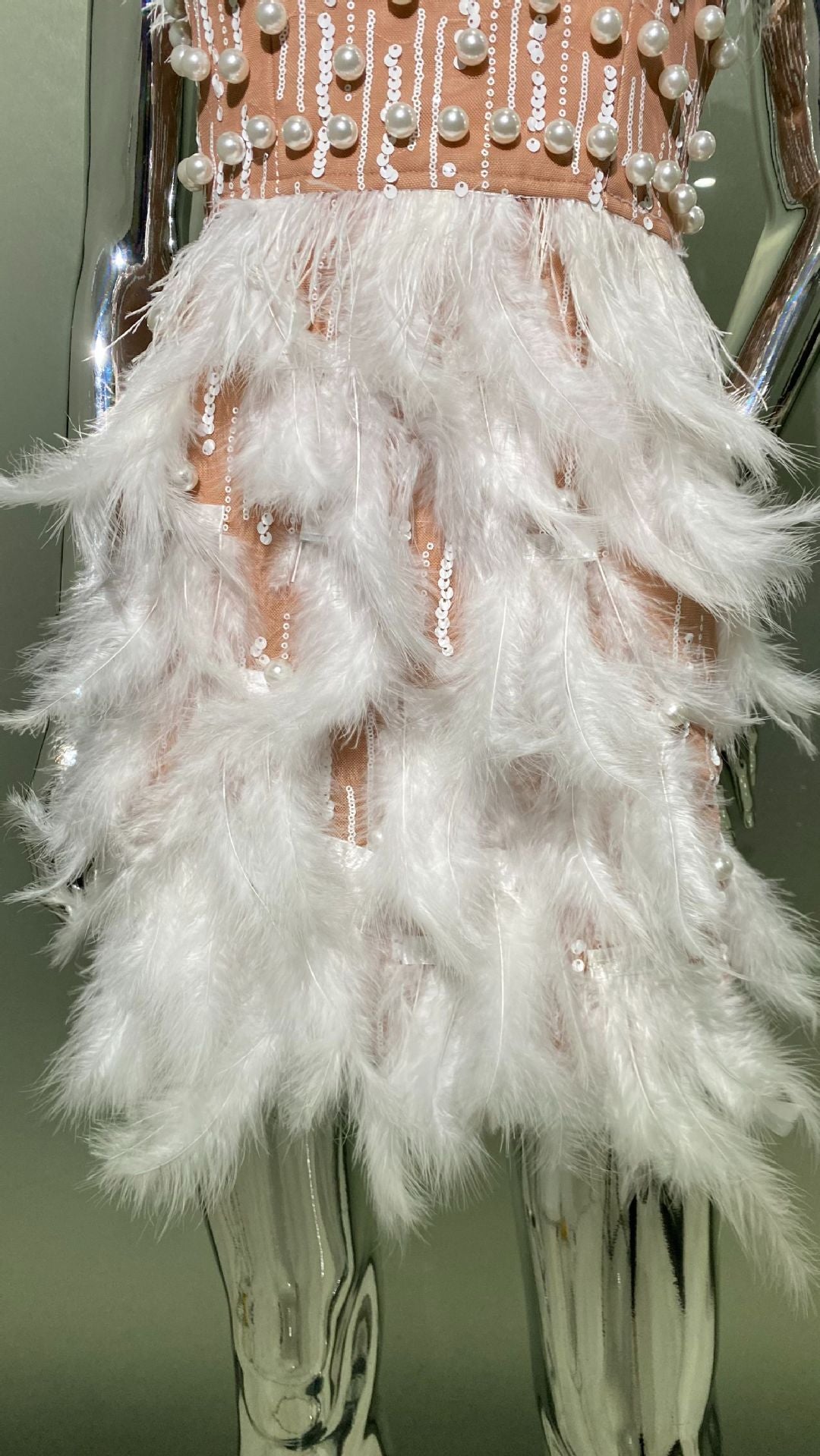Heavy Industry Beads Feather V-neck Tight Waist Short Dress