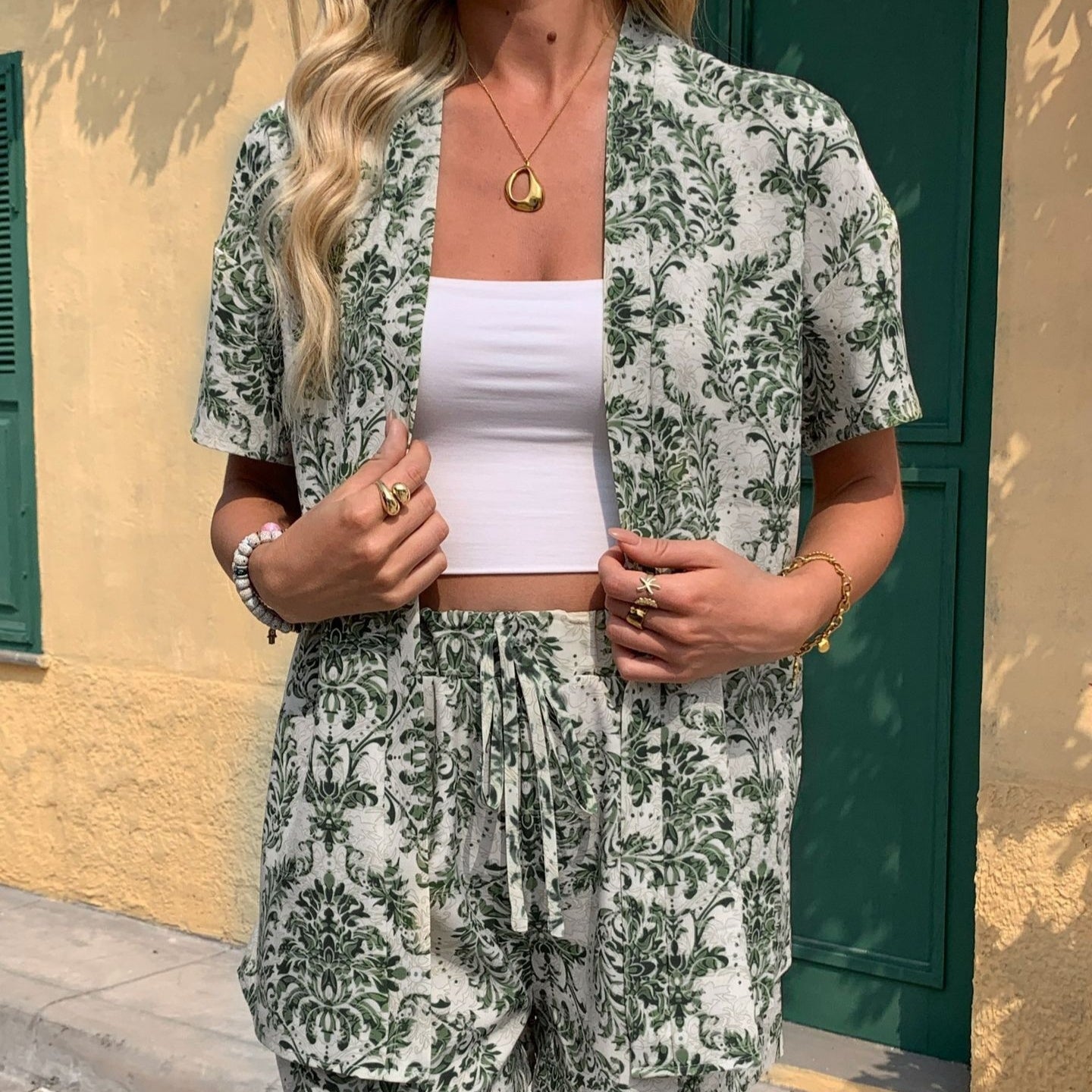 Women's Shirt And Elastic Waist Shorts Casual Suit