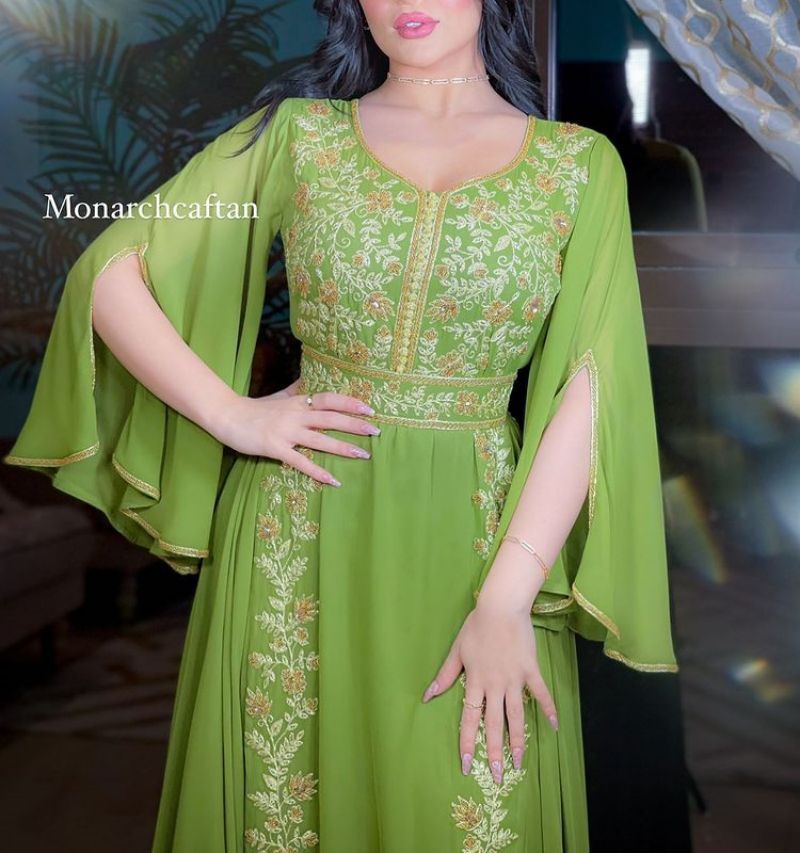 New Middle East Embroidered Cowhide Tawny Robe Evening Gown For Women