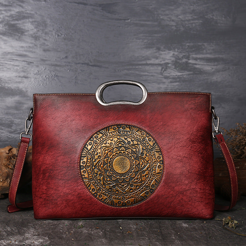 First Layer Cowhide Polished Retro Large Capacity Women’s Totem Handbag