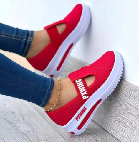 New Single Shoes Round Head Shaking Bottom Women's Sports