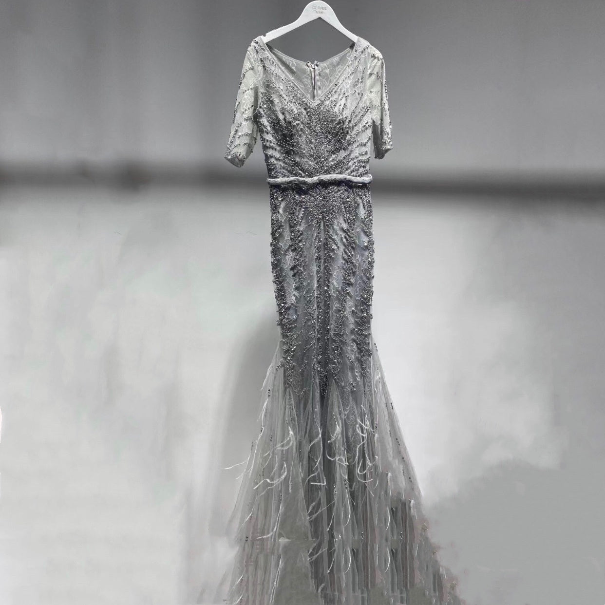 فستان سهرة زفاف بتصميم ذيل السمكة للنساء