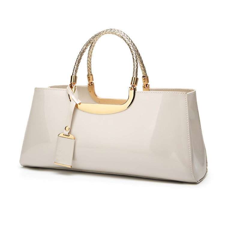 European And American Fashion Light Plastic Patent Leather Handbag