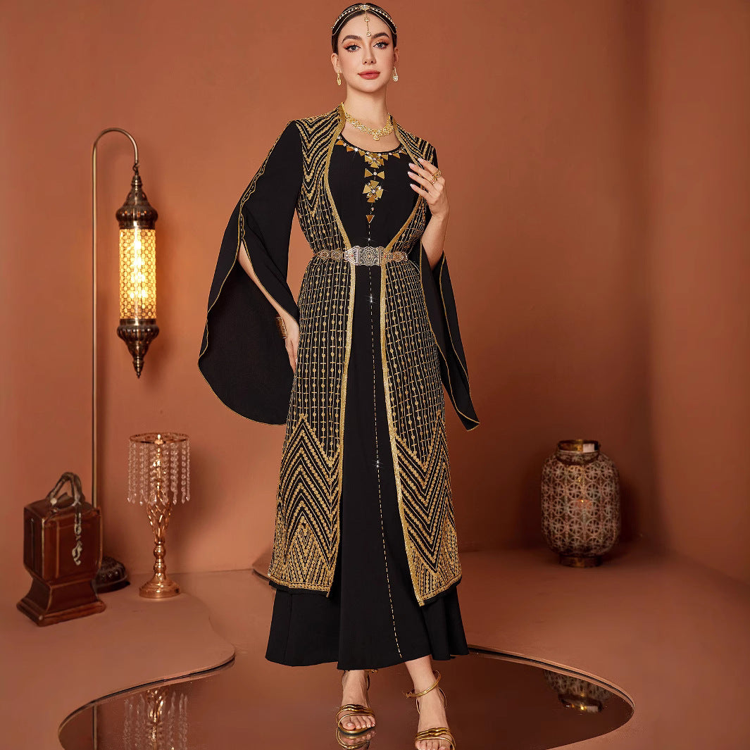 Robe deux pièces noire brodée d'or style arabe vintage