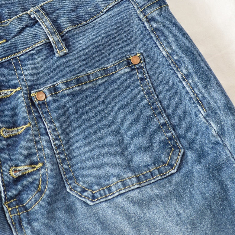 Women's High-Waist Star Patch Jeans, Wide-Leg Full-Length Jeans With A Retro Y2K Sta Light-Wash Denim For All Seasons.