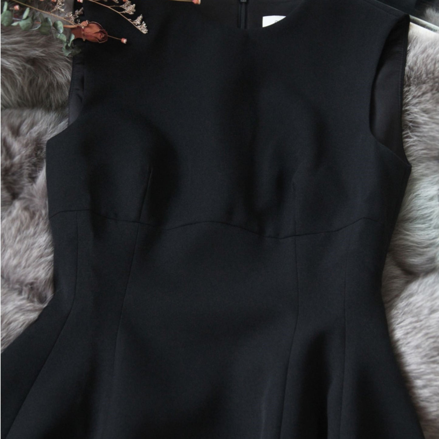 Temperament Slit Elegant Mid-length Big Swing Princess Collar Certificate Little White Dress