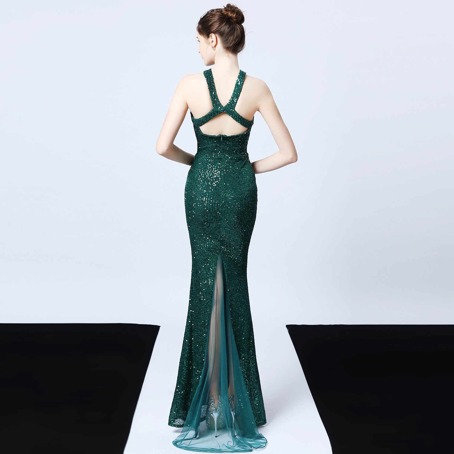 Robe de soirée sirène longue et moulante à sequins