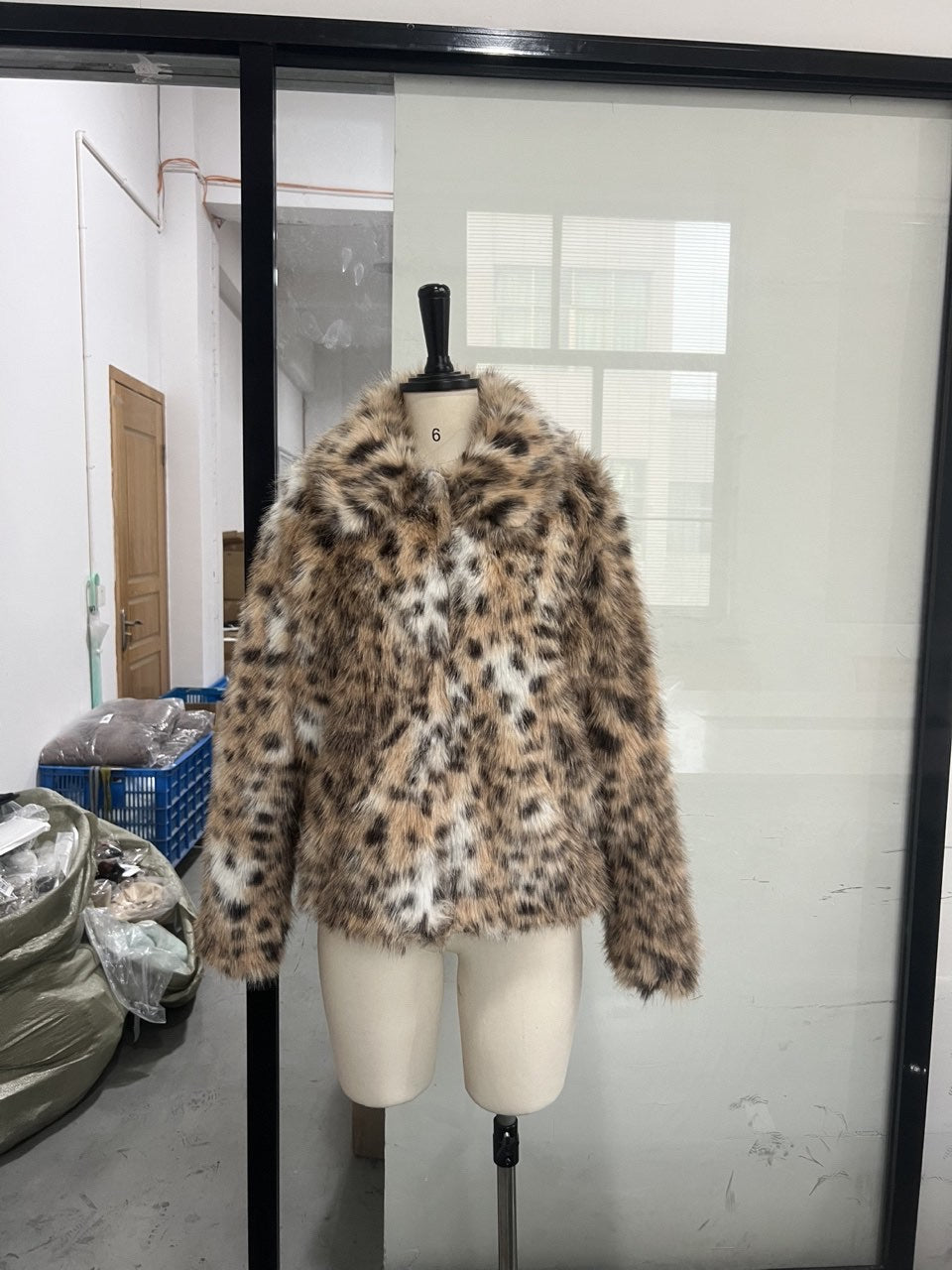 Womens Leopard-Print Casual Warm Coat with Faux Fur Collar