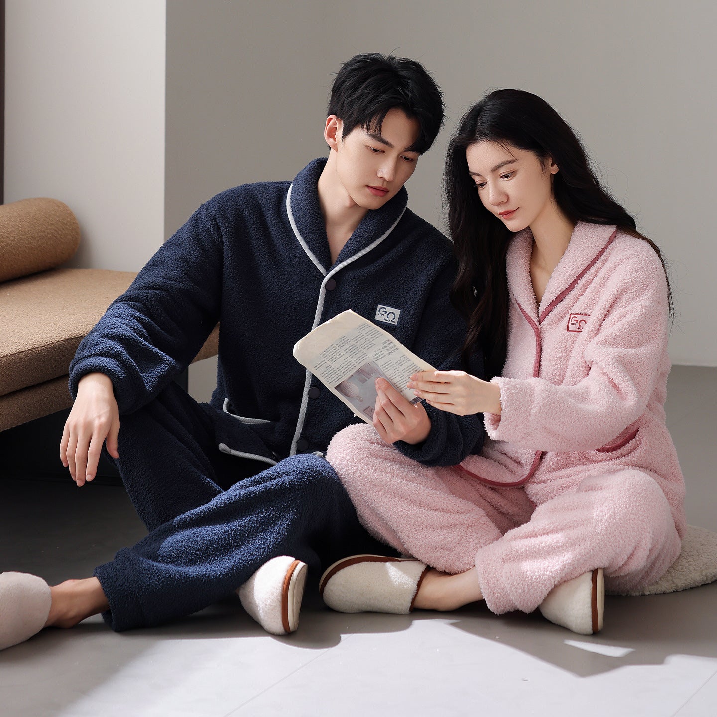 Ensemble pyjama de couple en flanelle épaisse et chaude à manches longues et polaire corail