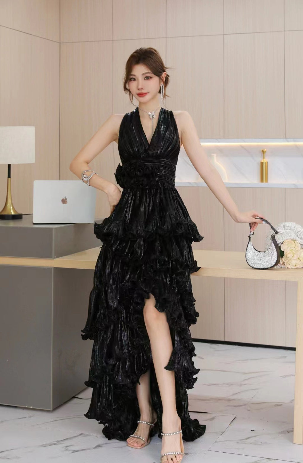 Robe Dovetail Volants Taille Haute pour Femme en Noir, Gris Argenté & Doré
