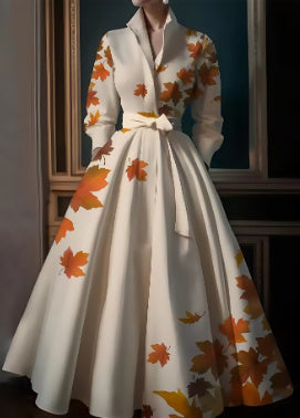 Robe blanche à col montant, taille cintrée et manches longues pour femme