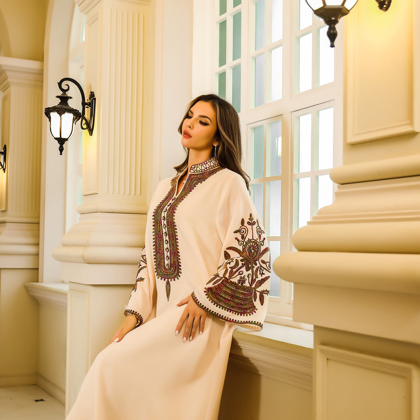 رداء نسائي مطرز بحبل، مناسب للإسلام