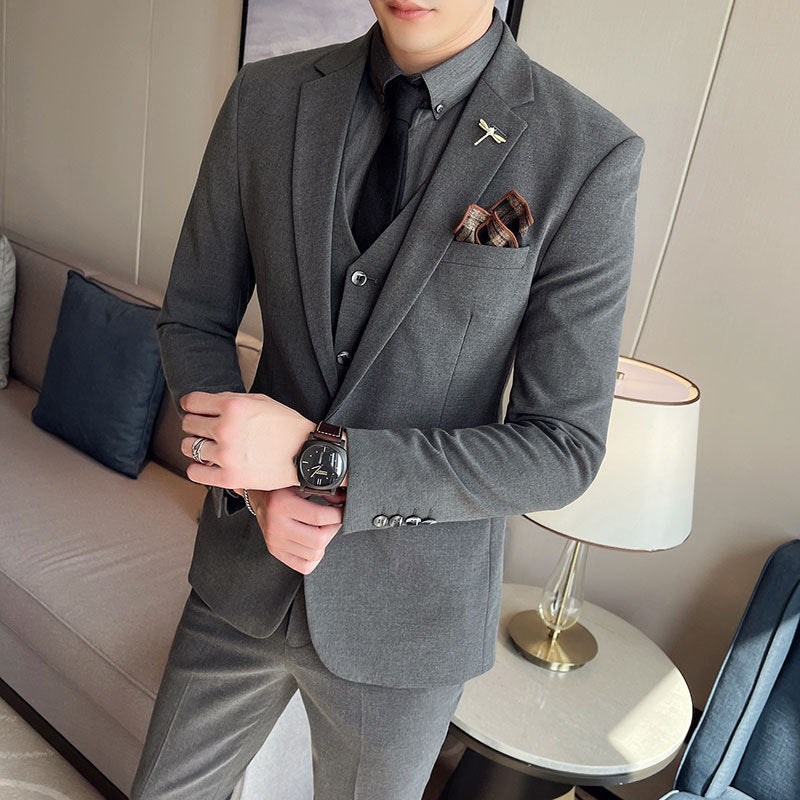Plus Size Men's Slim Fit Corduroy Three-Piece Suit in Solid Colors