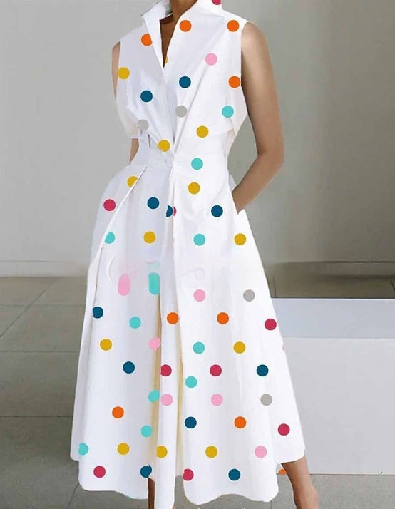 Robe mi-longue en coton à col montant, taille cintrée et imprimé poche