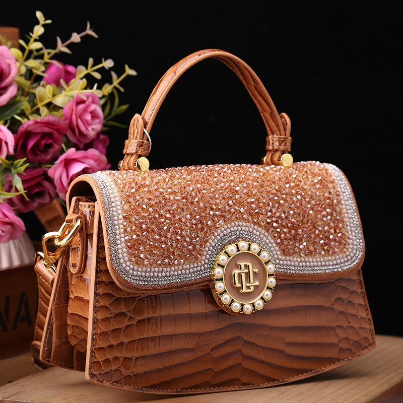 Sac à bandoulière portable en cuir verni et diamant