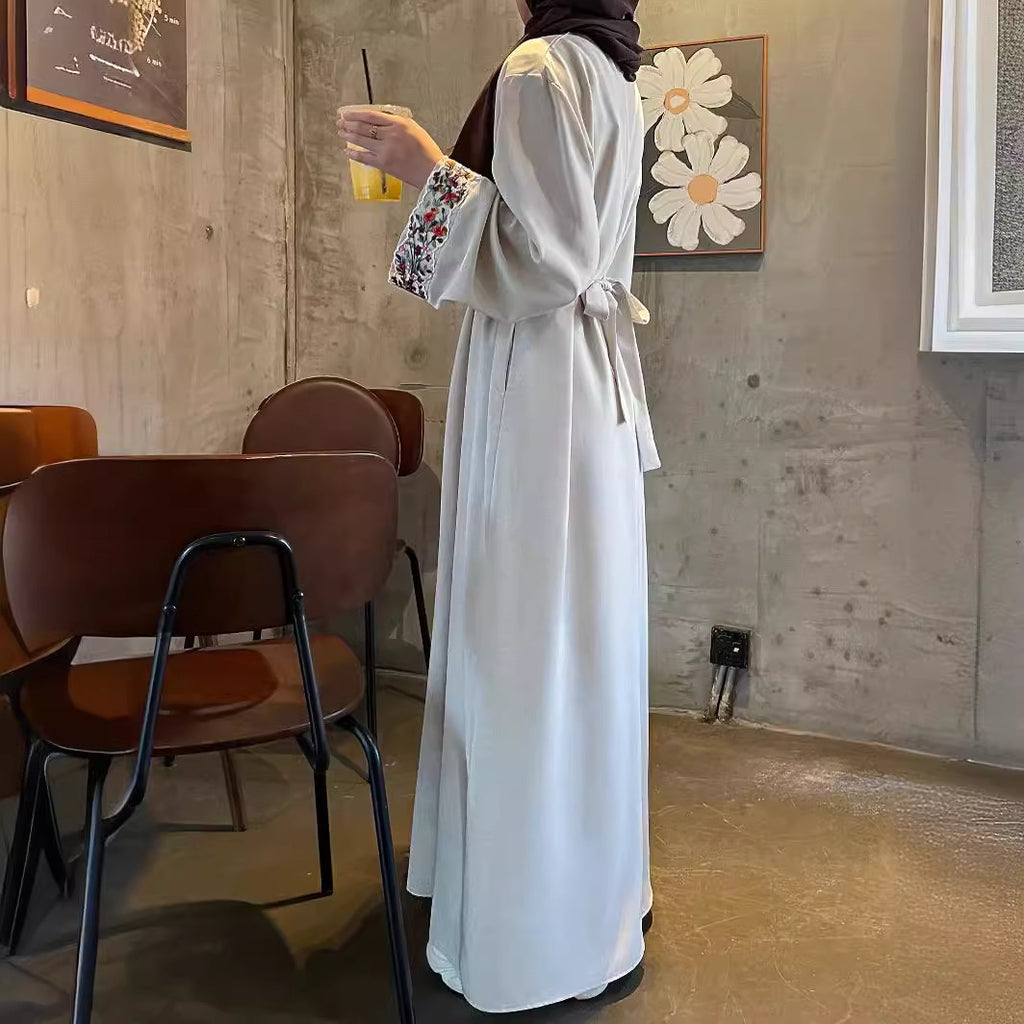 Robe musulmane brodée à manches longues en polyester abricot
