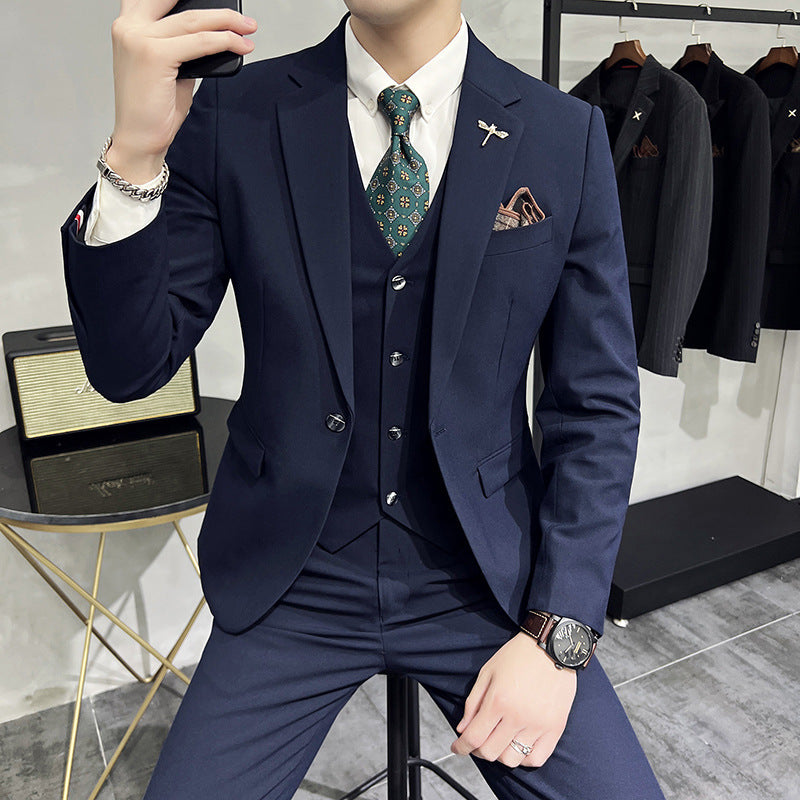 Plus Size Men's Slim Fit Corduroy Three-Piece Suit in Solid Colors