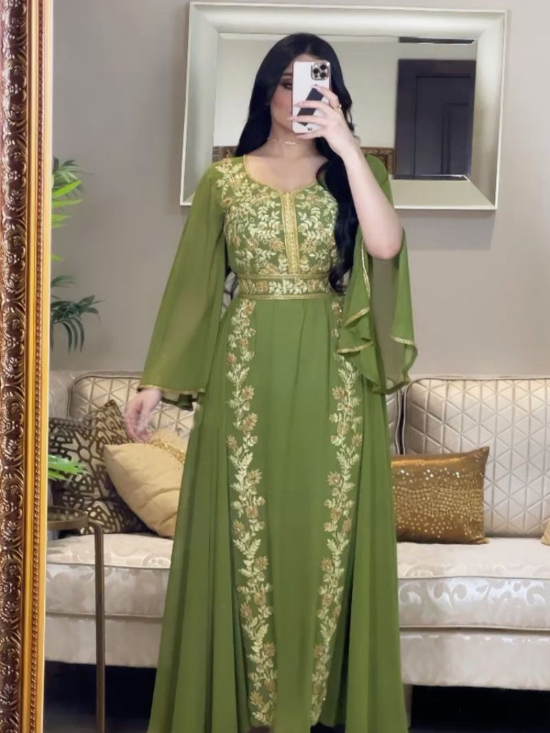Robe de soirée fauve en cuir de vache brodé du Moyen-Orient pour femme