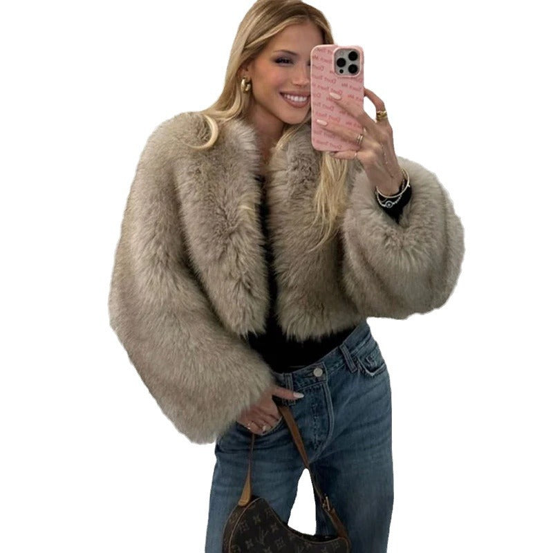 Women's Short Casual Artificial Fur Coat with Raglan Sleeves