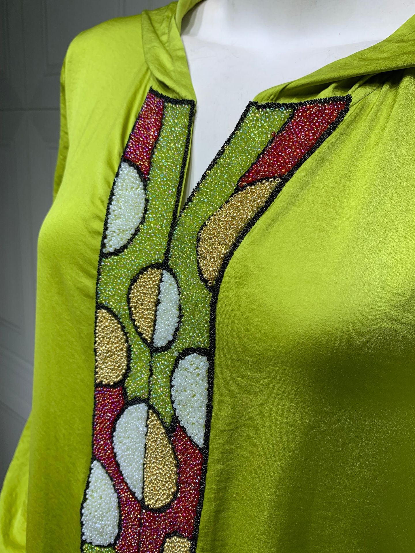 Robe à franges et perles faites main pour femme musulmane