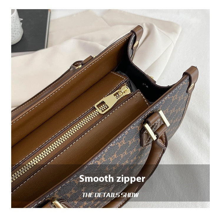 Fashion Chain Shoulder Bag with Large Capacity