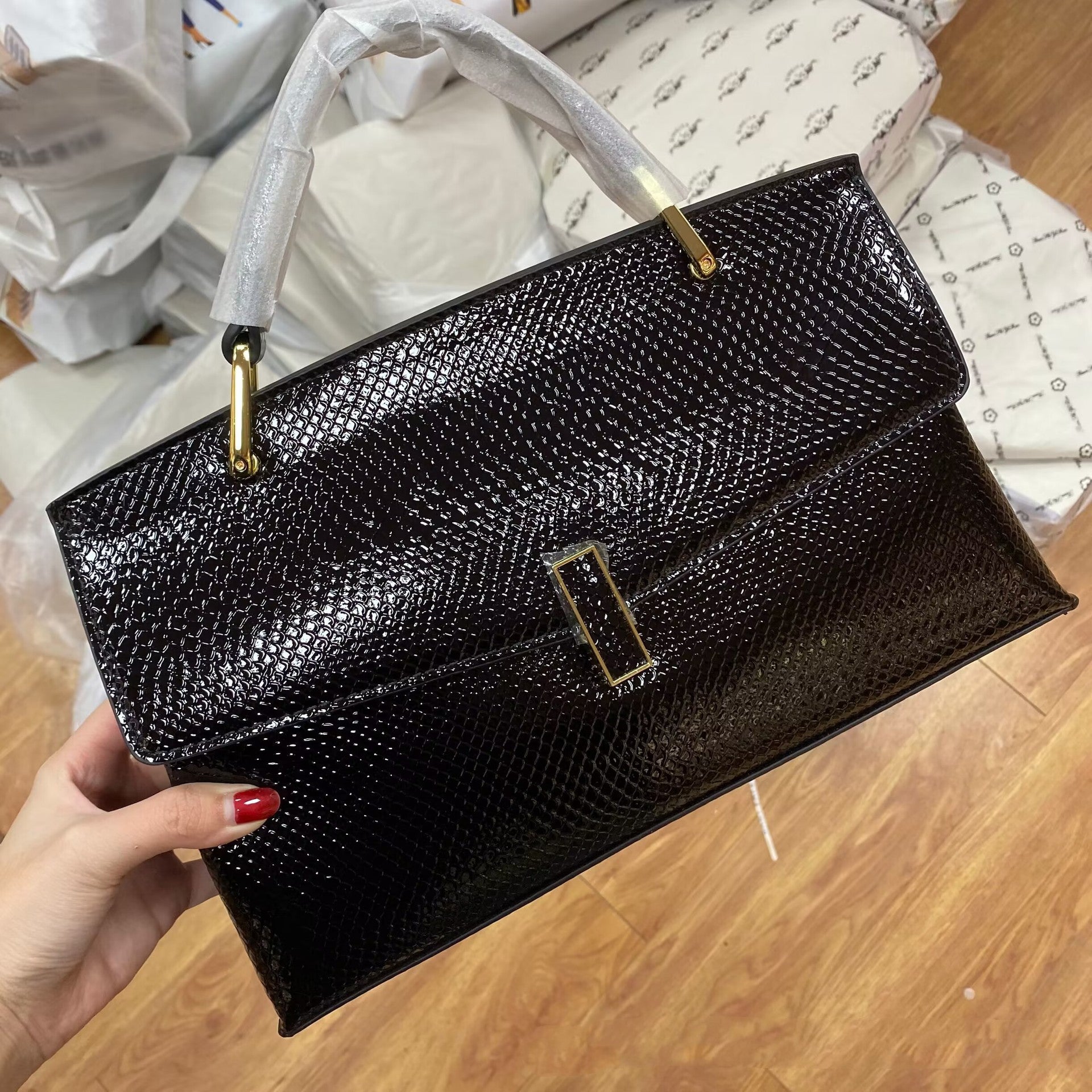 Large Capacity Genuine Leather Crocodile & Python Pattern Crossbody Handbag 32x20x12cm