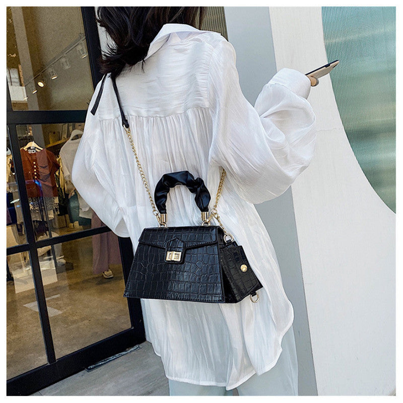 Portable Small Square PU Bag with Soft Handle and Lock Closure
