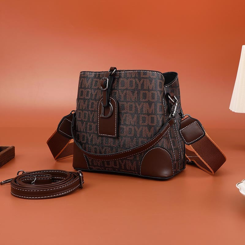 Women’s Soft PU Bucket Bag with Tassel and Zipper, 21x12x19 cm