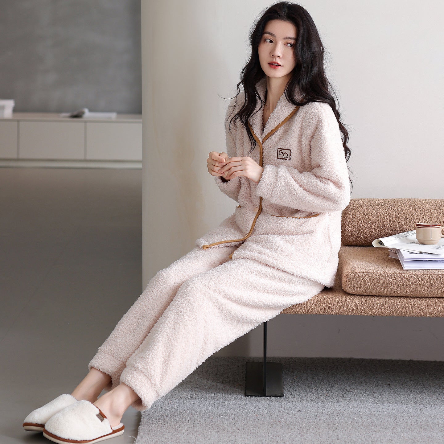 Ensemble pyjama de couple en flanelle épaisse et chaude à manches longues et polaire corail