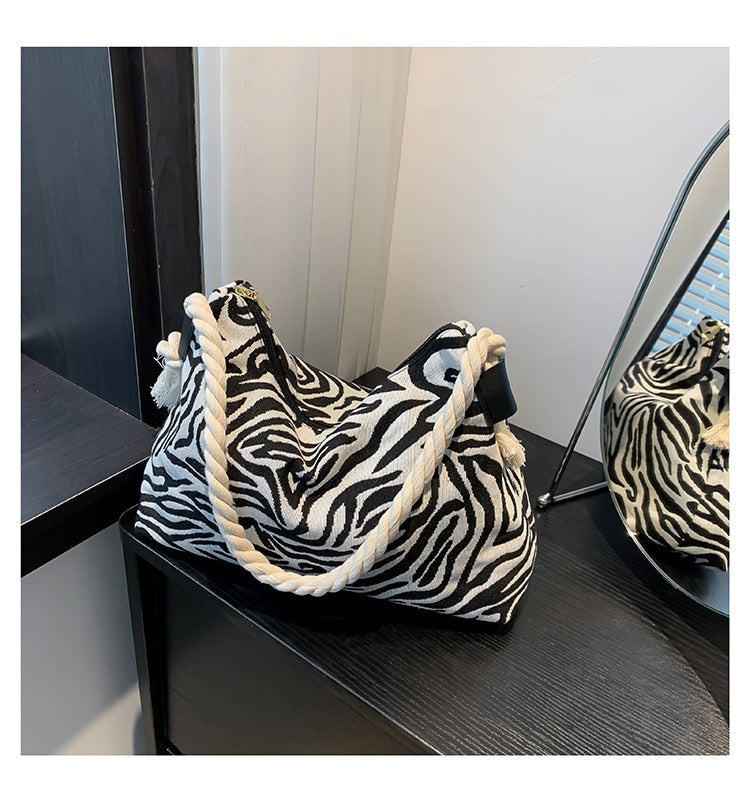 Leopard Print Large Capacity Crossbody Shoulder Bag for Women