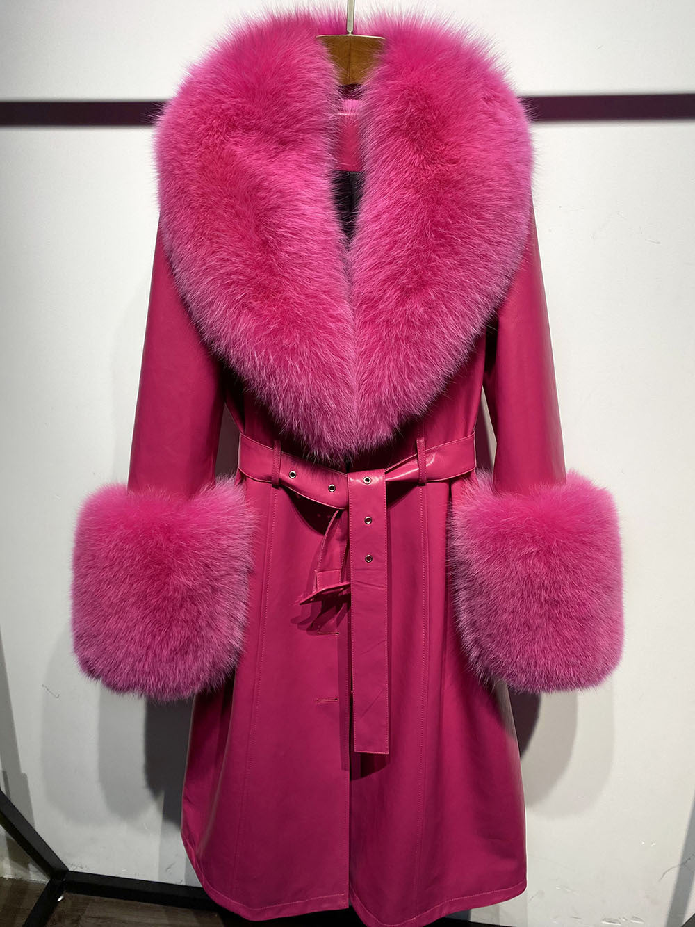 Slim-Fit Genuine Leather Sheepskin Coat with Fox Fur Collar