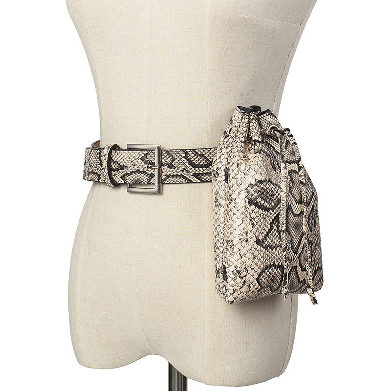 Sac Banane Vertical Femme Imprimé Serpent avec Boucle en Alliage