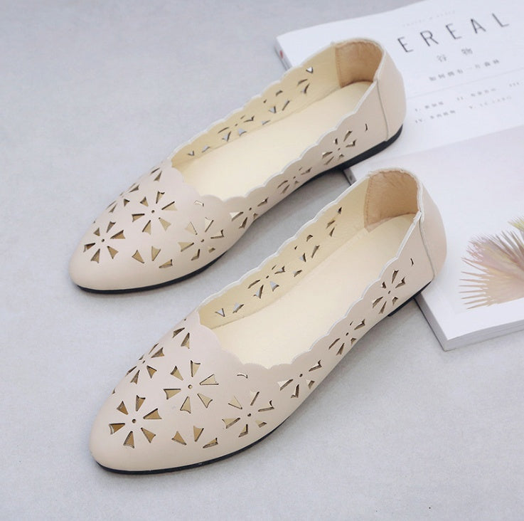 Chaussures plates nues à bout pointu et fleurs évidées pour femmes