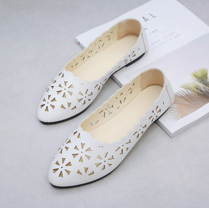 Chaussures plates nues à bout pointu et fleurs évidées pour femmes