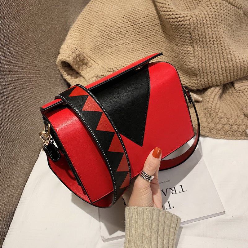 Triangle Shoulder Bag 20cm Square Crossbody with Magnetic Buckle and PU Lining
