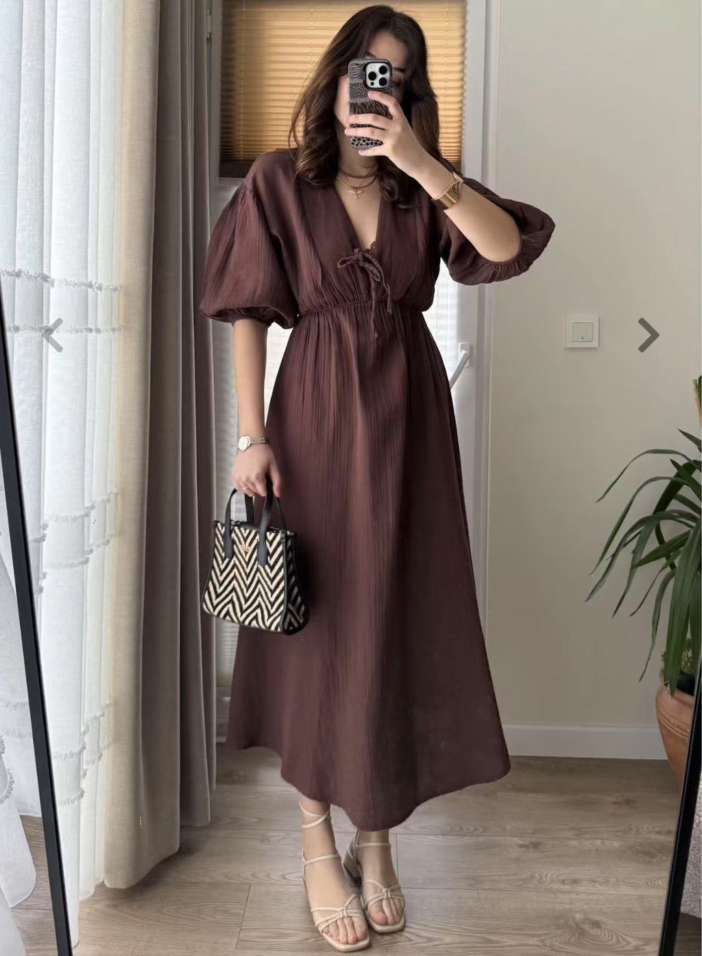 Women's Sweet V-Neck Puff Sleeve Short Dress in Multiple Colors