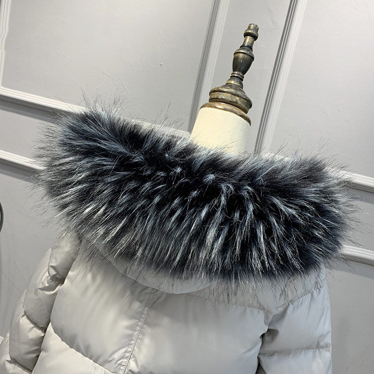 Bonnet en fausse fourrure de raton laveur