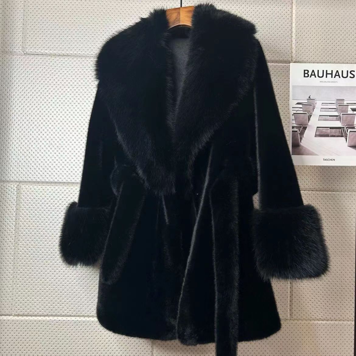 Manteau en fausse fourrure de vison Baoou à manches lanterne, version mode avancée