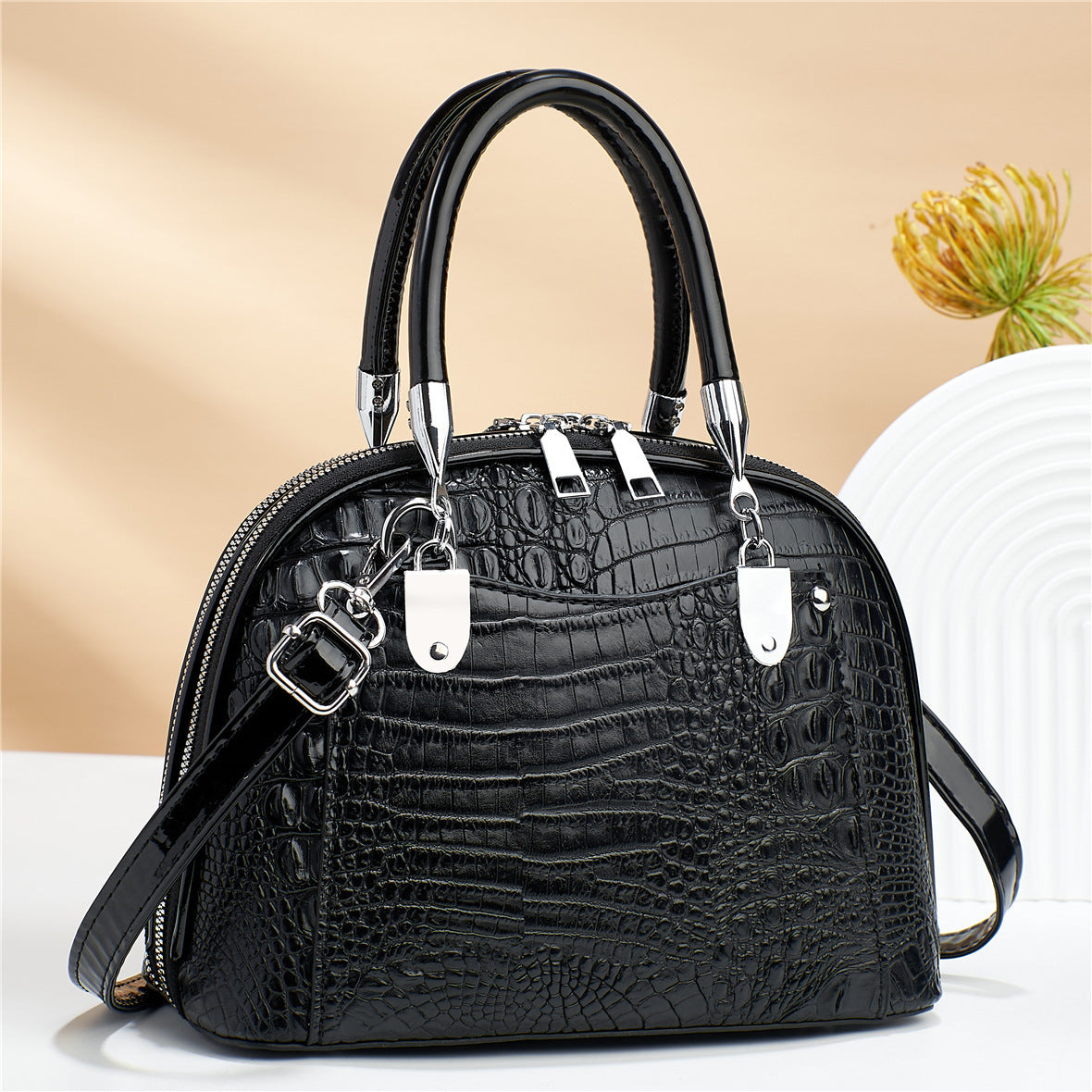 Women's Retro PU Handbag 25x12x20cm Crossbody Bag