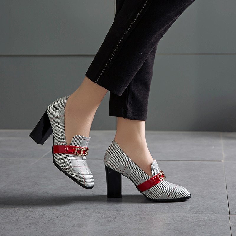 Chaussures Plates pour Femme Décoratives en Métal à Bout Carré