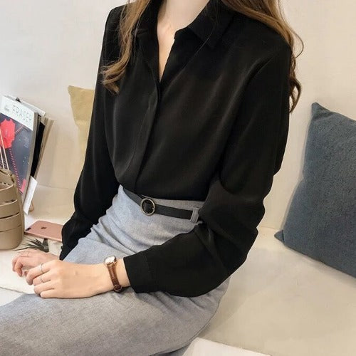 White Niche Versatile Loose And Thin Top