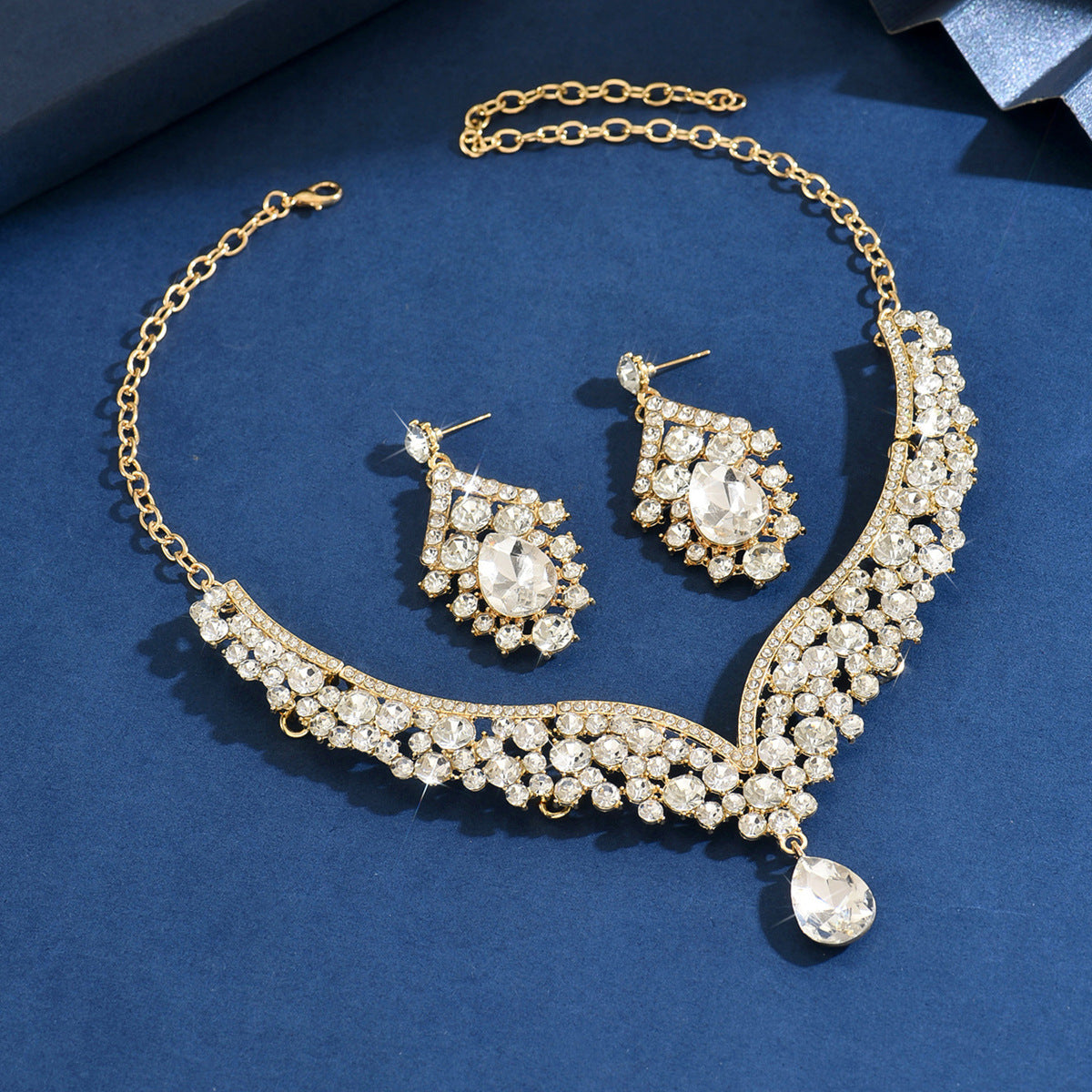 Retro Two-piece Necklace And Earring Set From Europe And The US