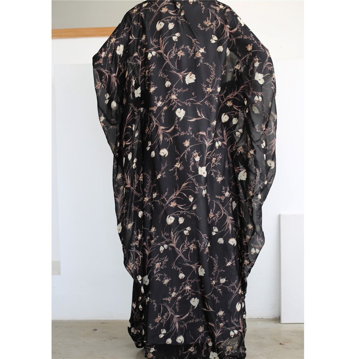 Arab Women's Chiffon Print Robe Dress