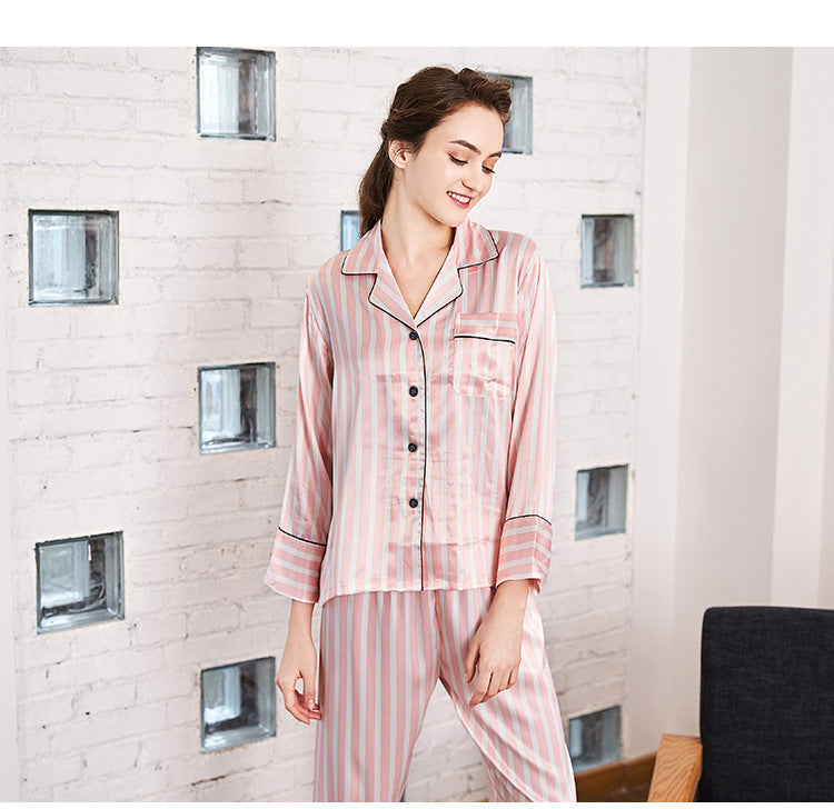 Ensemble de pyjama d'intérieur en soie