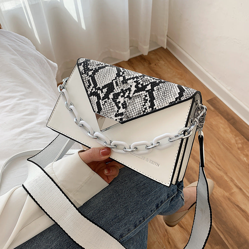 Snake Pattern Women's PU Messenger Bag 23cm x 14cm x 7.5cm