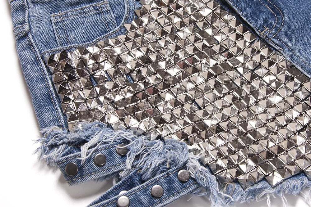 Studded denim shorts with loose high waist